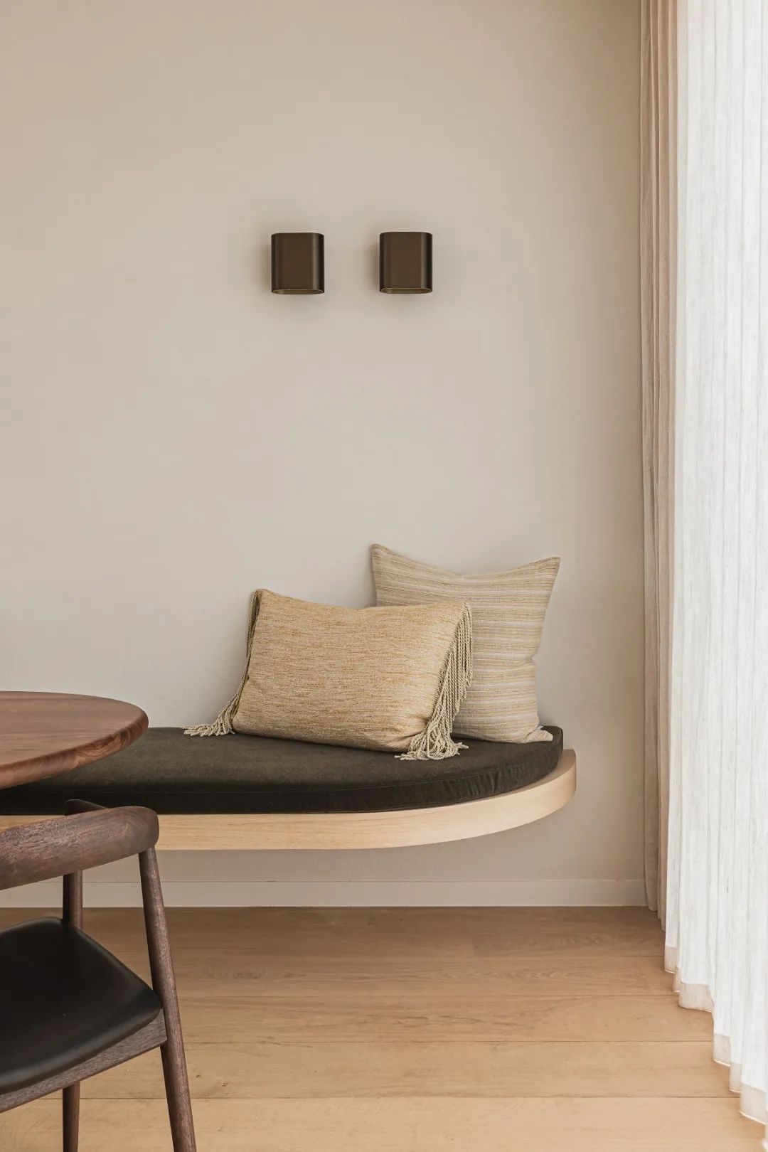 极简奢华的空间美学 · 比利时 Kortrijk jk House丨Laura Calleeuw-34