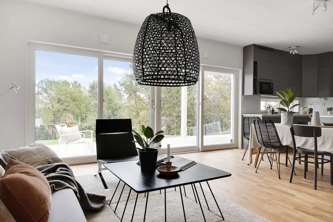 瑞典房产中介展示的精美别墅-33