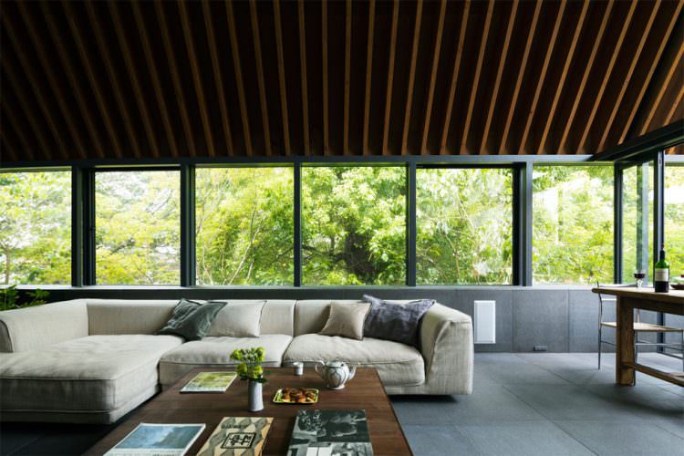 House of Glittering Leaves-12