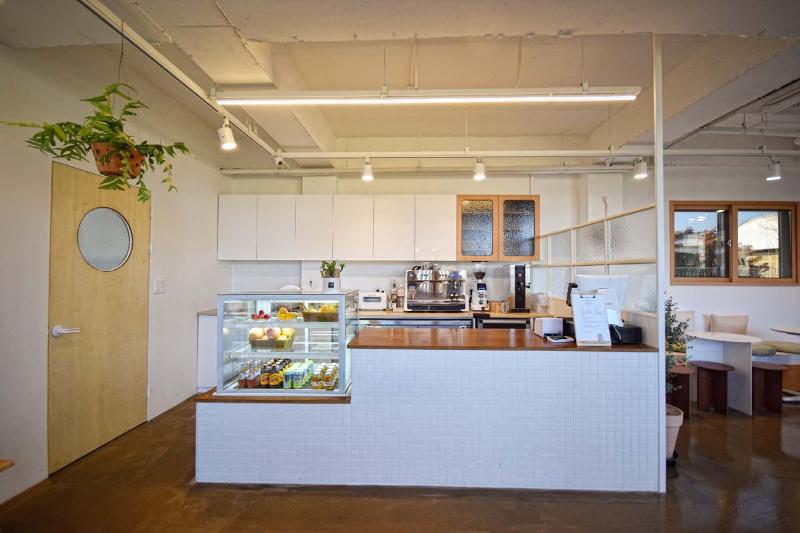 极简黑白风，打造温馨咖啡馆-3