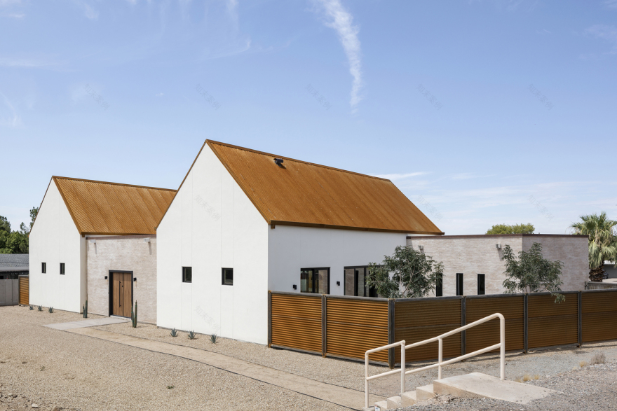 锈色波纹的运河屋-31