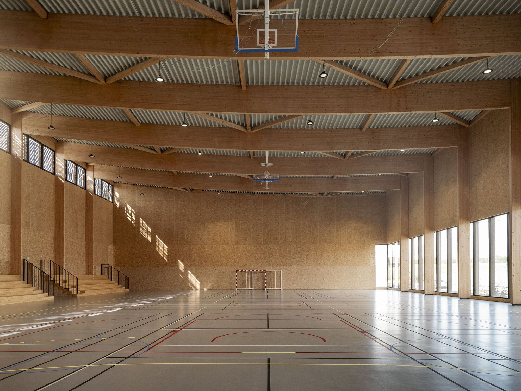 Gymnase Marie Marvingt au Plessis-Bouchard / Ateliers O-S architectes-14