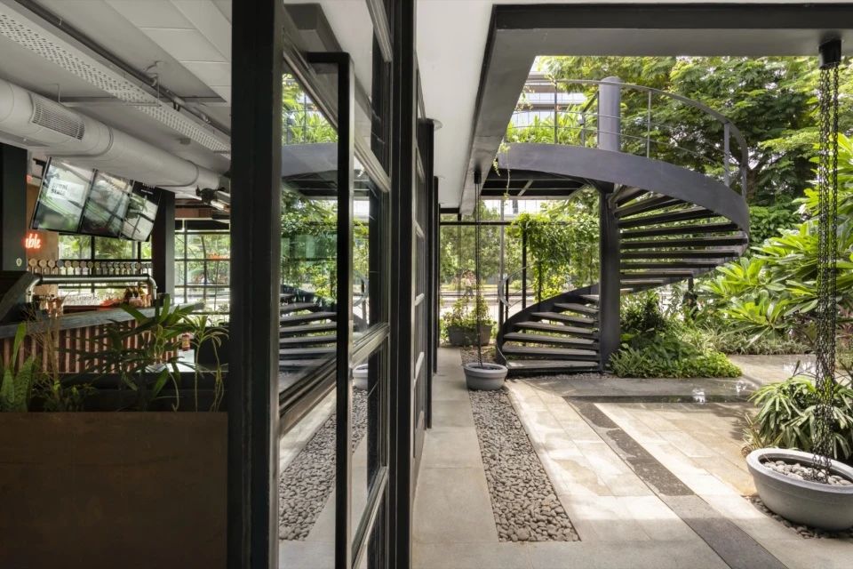 啤酒花园丨印度丨Studio Lotus 与 Studio Vikhroli 合作-37