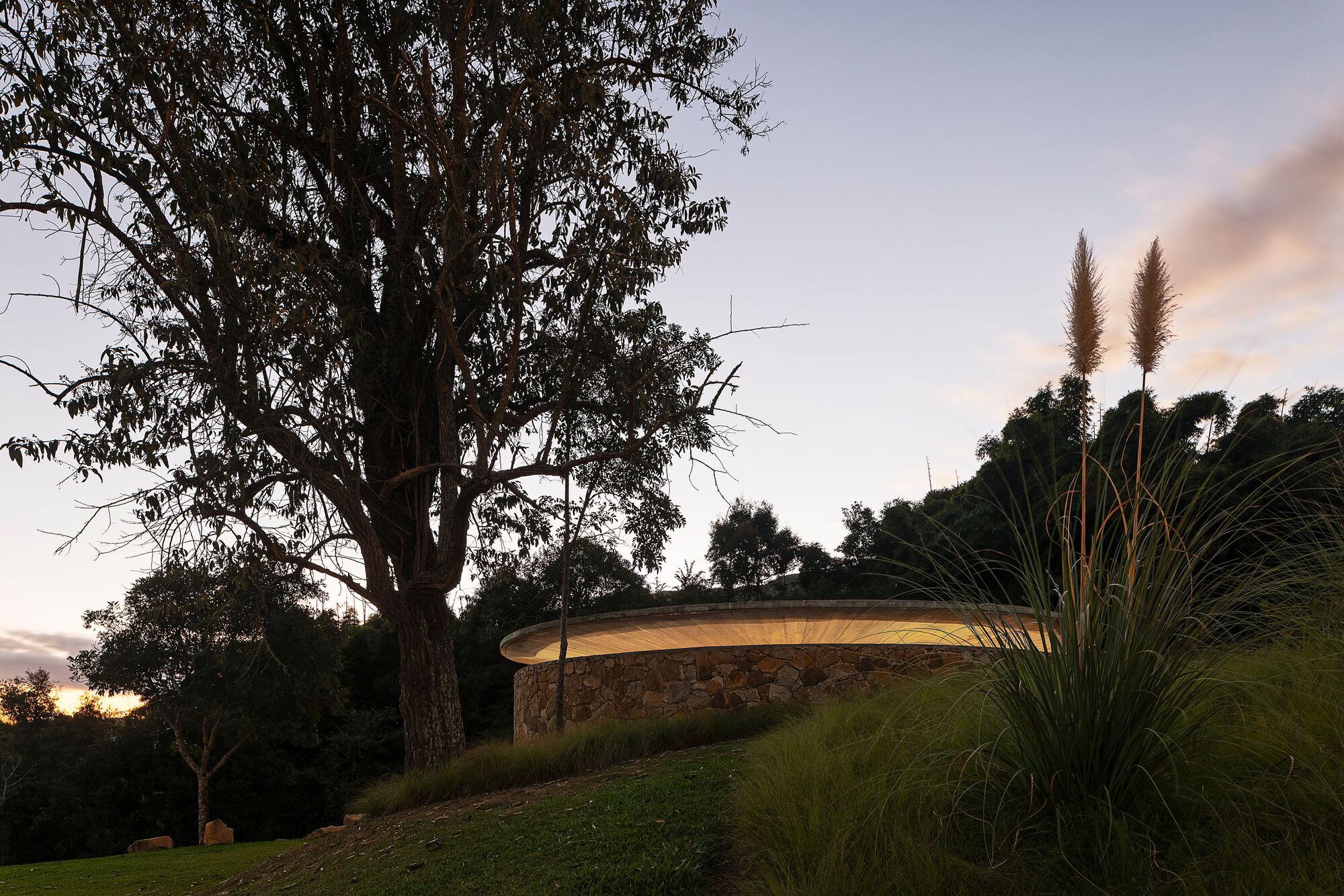 São José 山脉脚下的小教堂丨巴西丨MACh Arquitetos-39