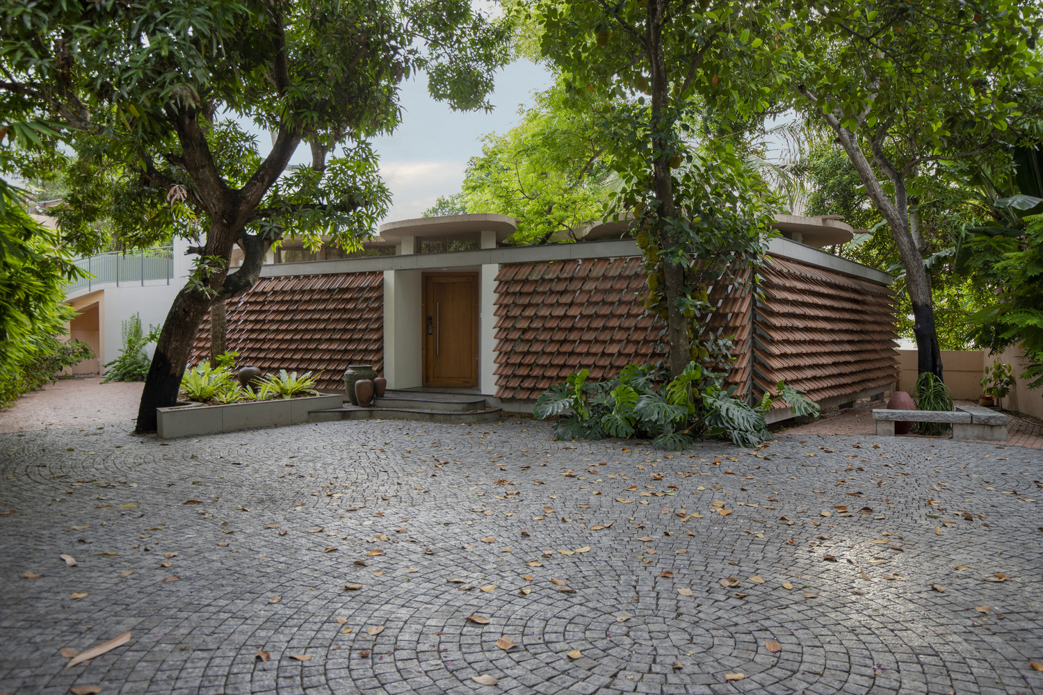 印度科拉姆湖畔的“差异化”可持续住宅设计-19