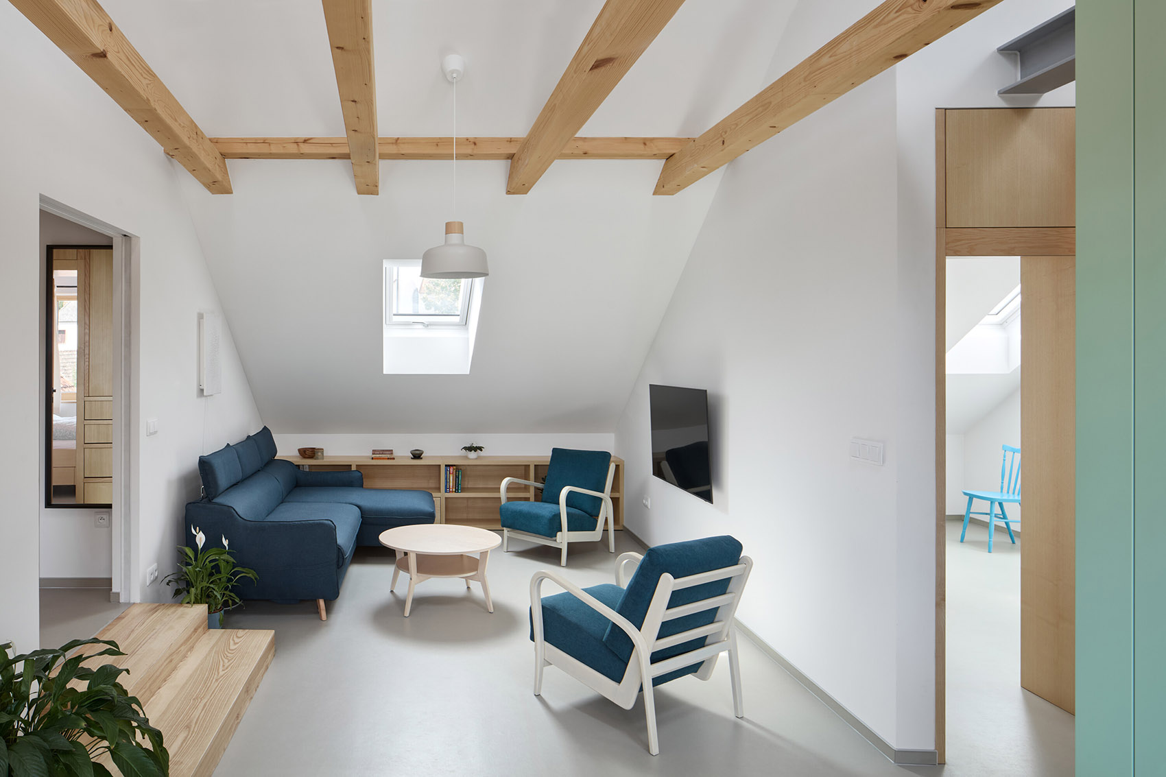 K66咖啡馆与联排住宅丨matěj šebek architekti-39