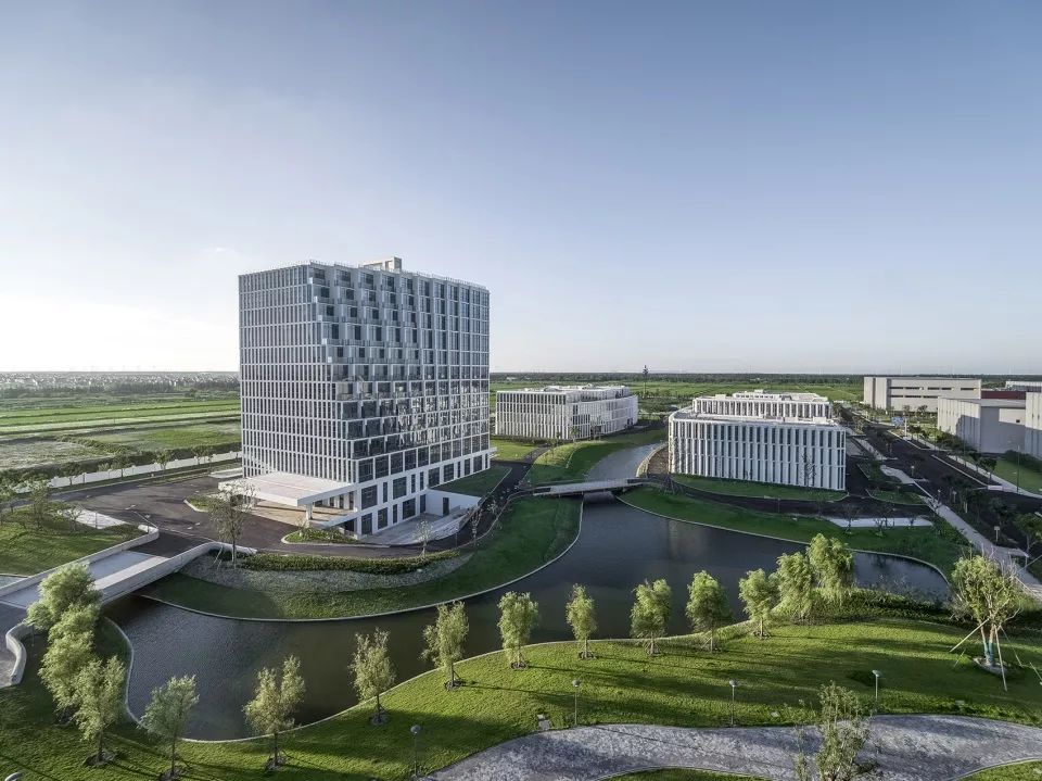 崇明体育训练基地 | 生态实验与高性能建筑的融合-23