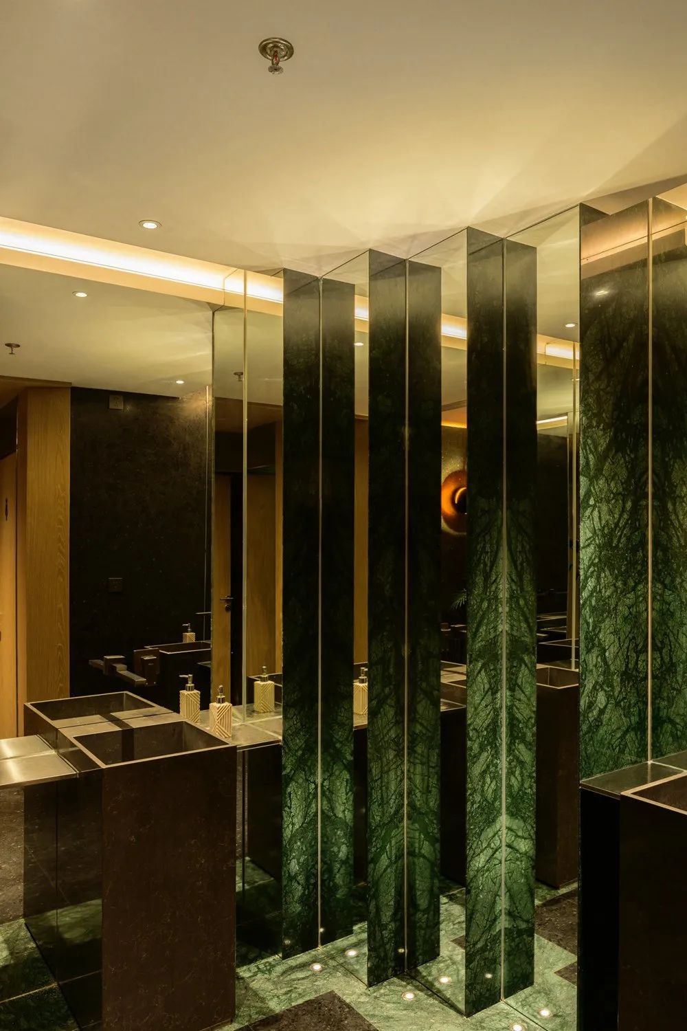 WAA Riverside 餐吧空间设计丨中国北京丨未来以北工作室-58