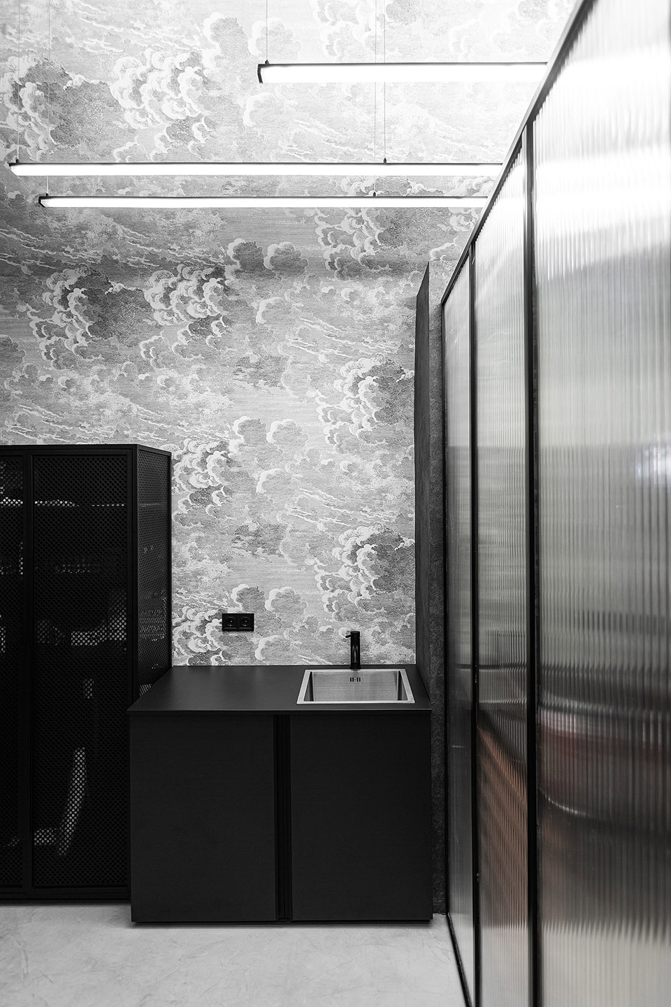 KULT纹身理发工作室，乌克兰 / Sivak+Partners-21