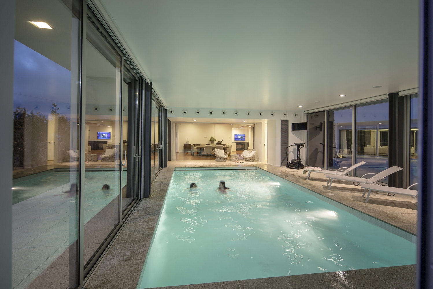 葡萄牙绿意盎然的双层住宅-41