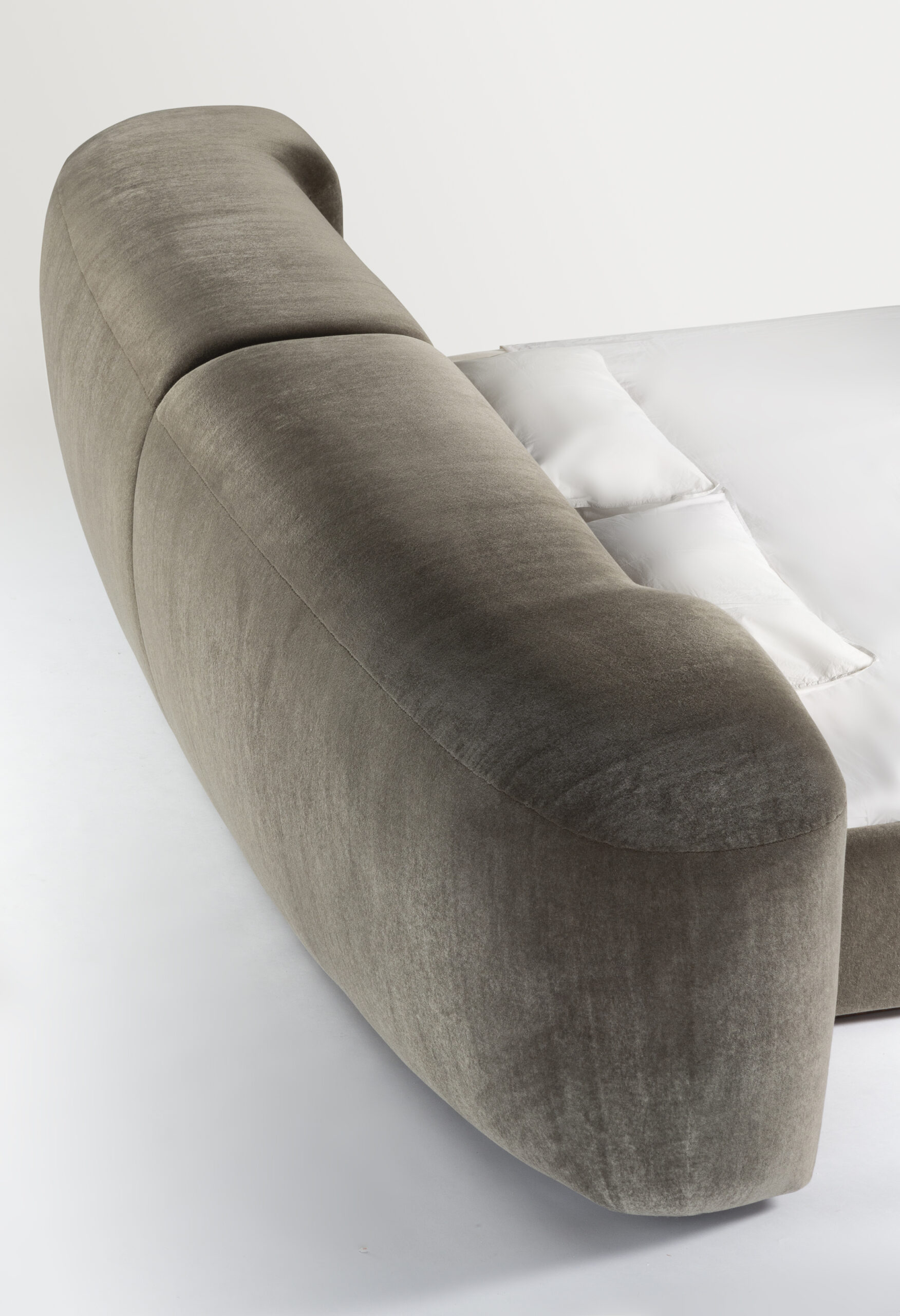 Charles Zana  |  Teddy, Headboard-4