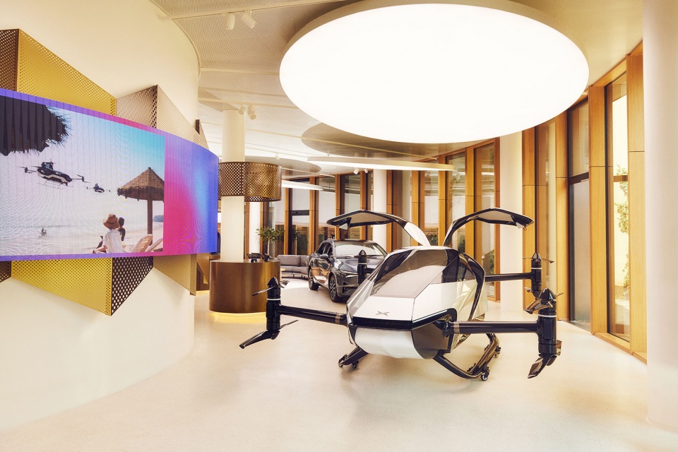 小鹏汽车哥本哈根店，荷兰 HofmanDujardin 设计，独特展厅体验-3