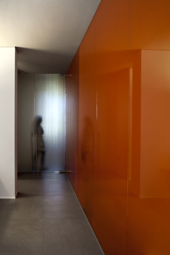 米兰瑞士全球总部办公室·轻盈与厚重的对话-25