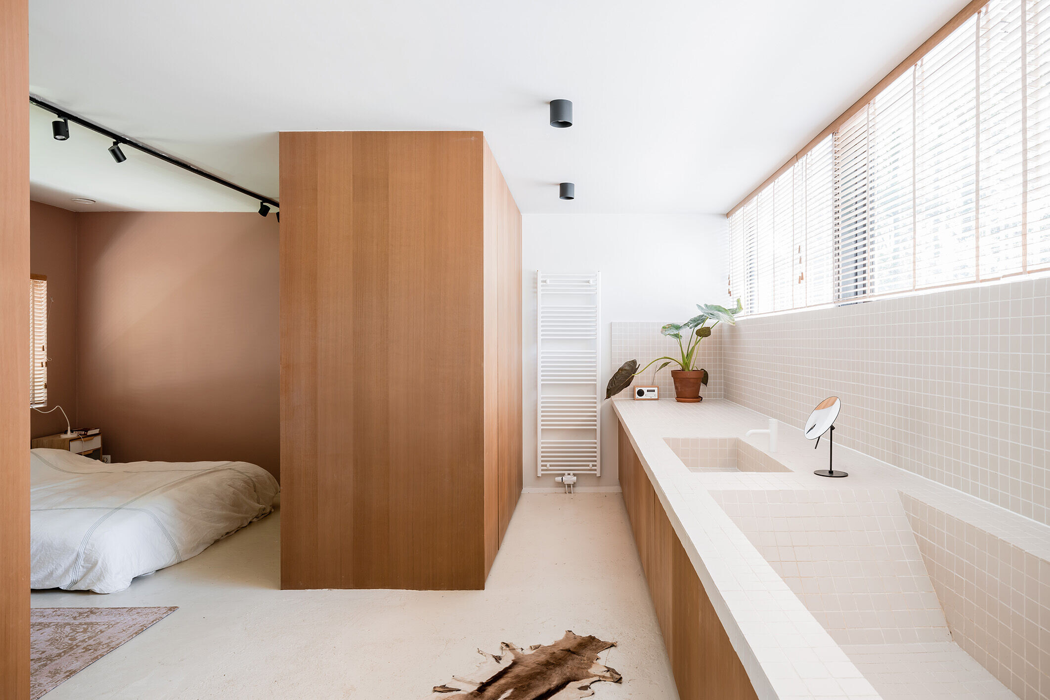 致敬原貌的比利时 Schoten 住宅翻新-22