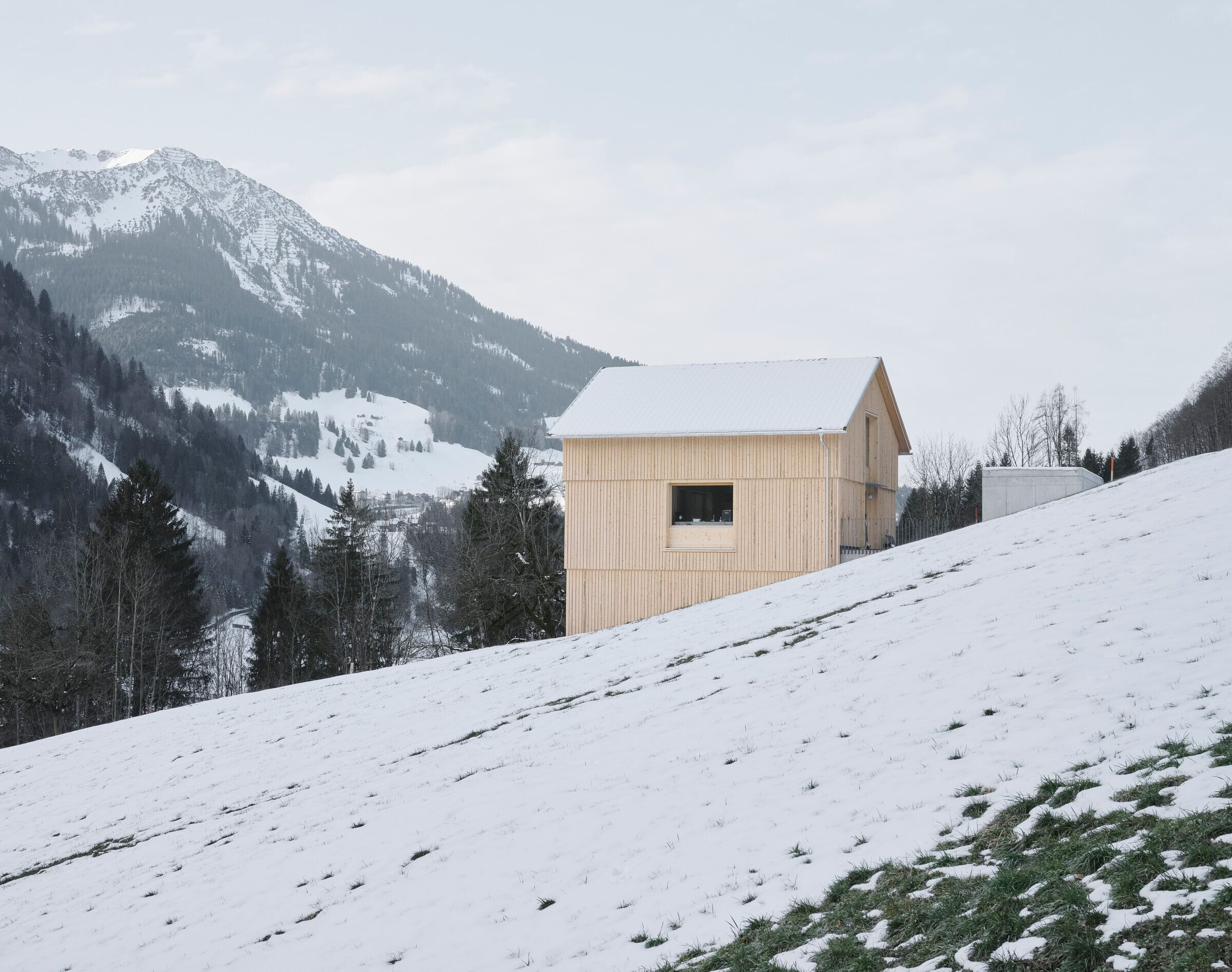 Blons 小村的家庭小屋丨奥地利丨INNAUER MATT ARCHITEKTEN ZT GMBH-12