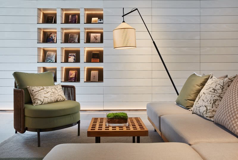 苏州星河·胥江新著雅苑售楼处 | 书店+画室+阅读的多功能空间-8