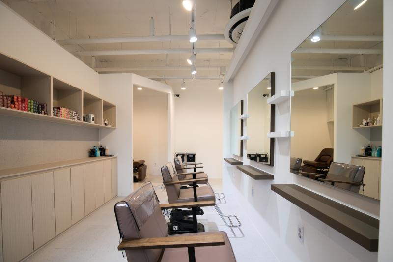 32 平米极简美容室设计，打造温馨治愈空间-14