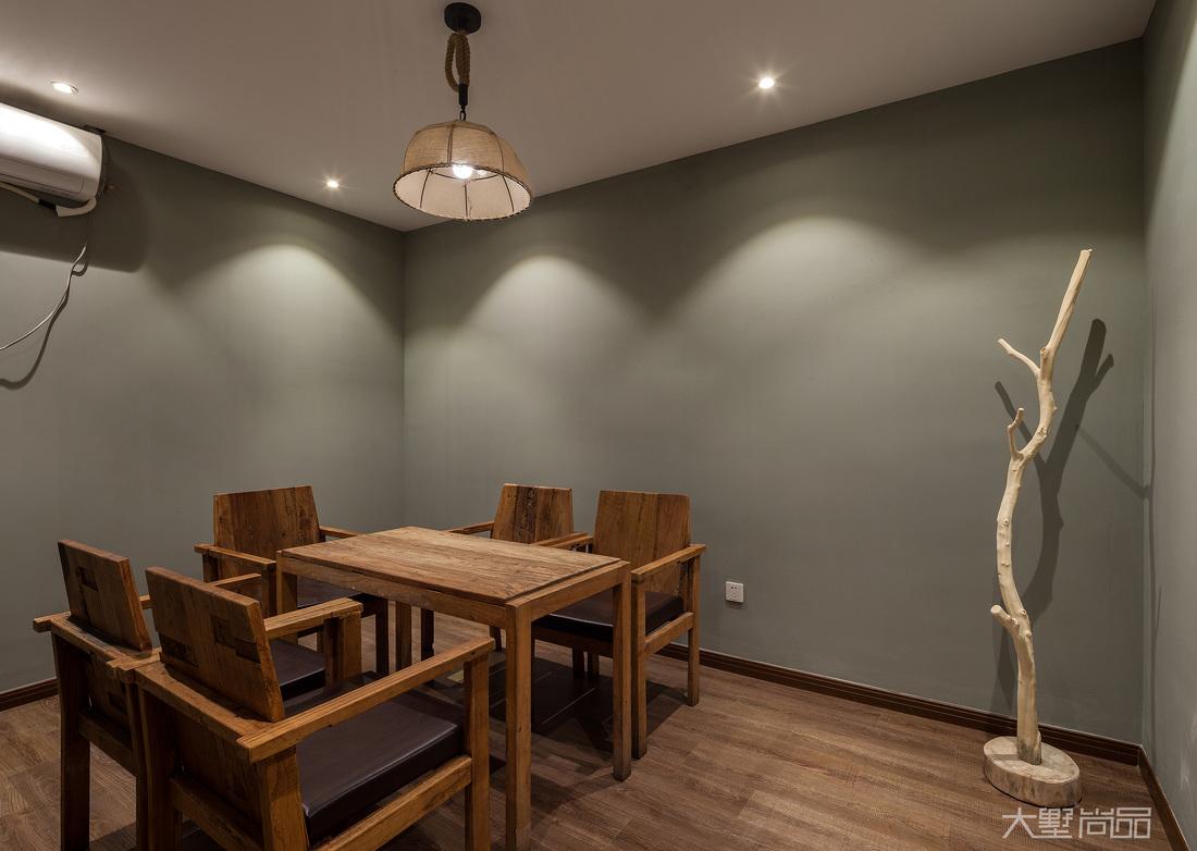 绿意盎然的自然咖啡厅-27