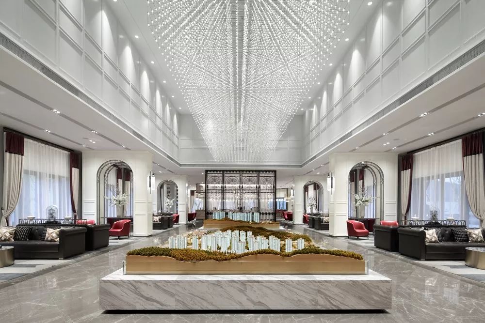 贵阳东原·朗阅售楼处 | 英伦风与现代摩登的完美融合-9