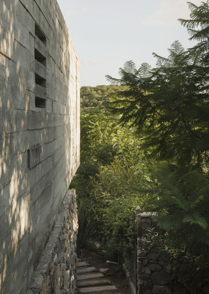 阿根廷 Río Ceballos 三元素住宅丨Agustín Lozada-34