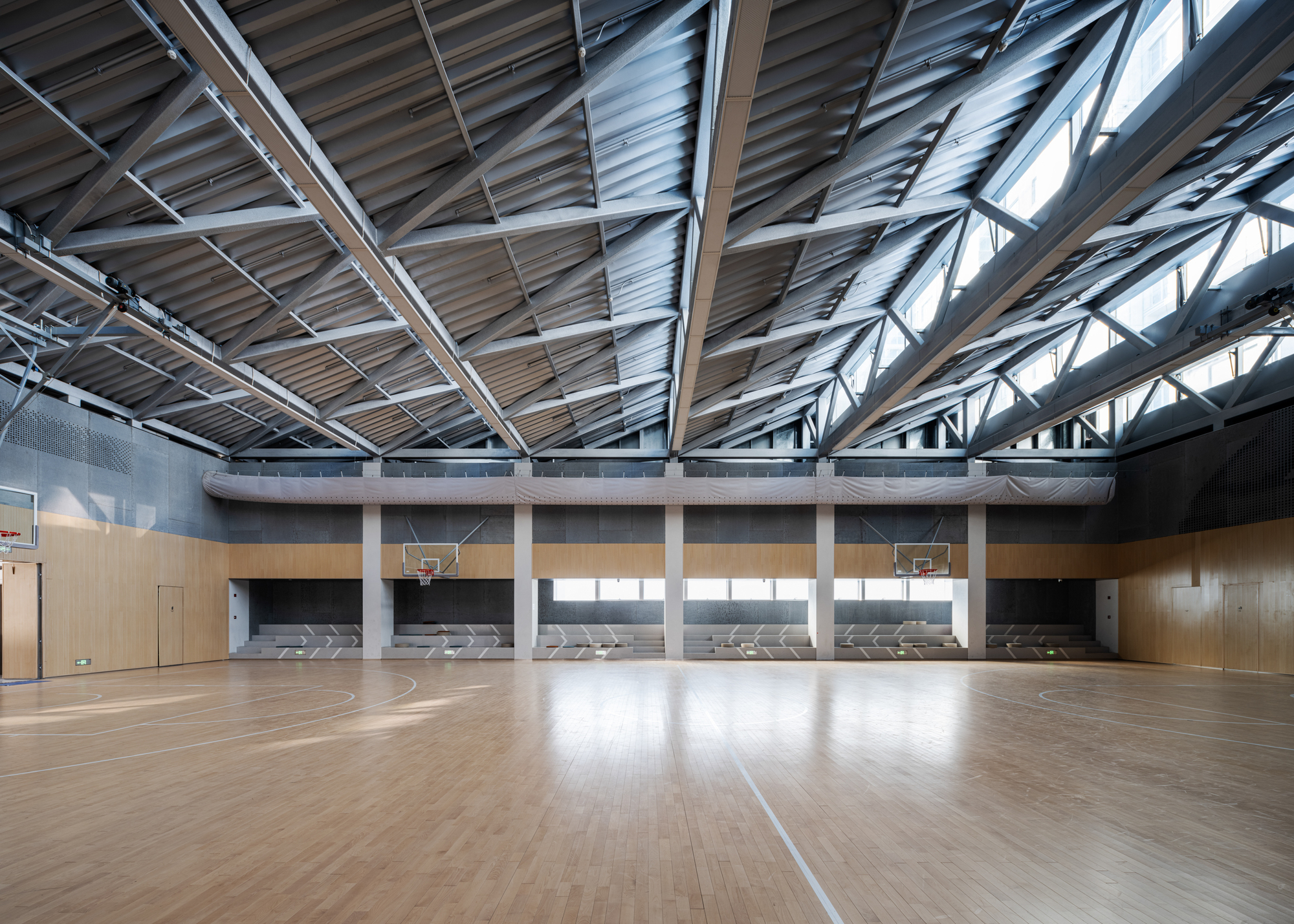 CHUNXI Marketplace and GULANG Gymnasium / Atelier Z+-57