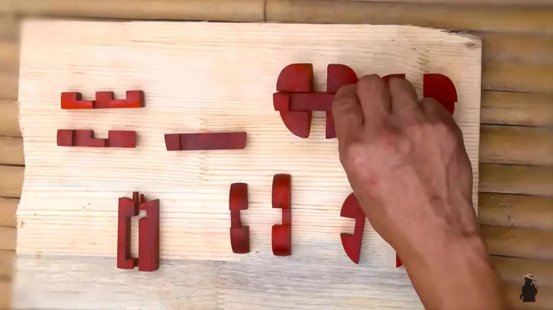 农村大爷的木艺世界 | 不用一颗钉子,打造 2500 年前鲁班凳-75