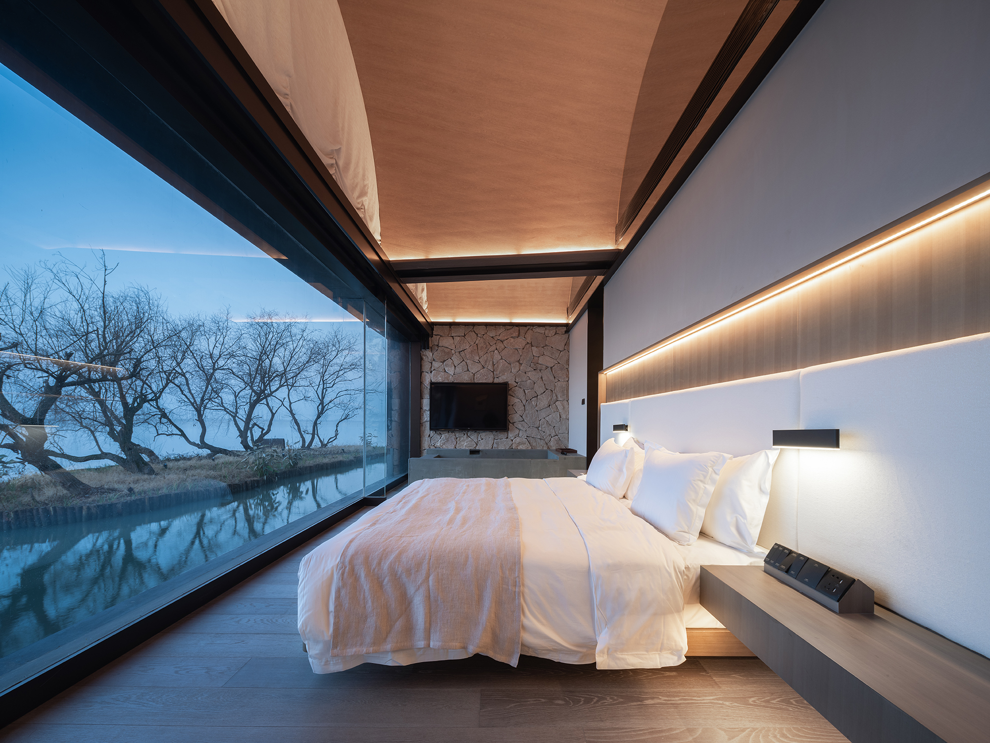 船篷中的风景：曲水善湾船坞民宿 / goa大象设计-12