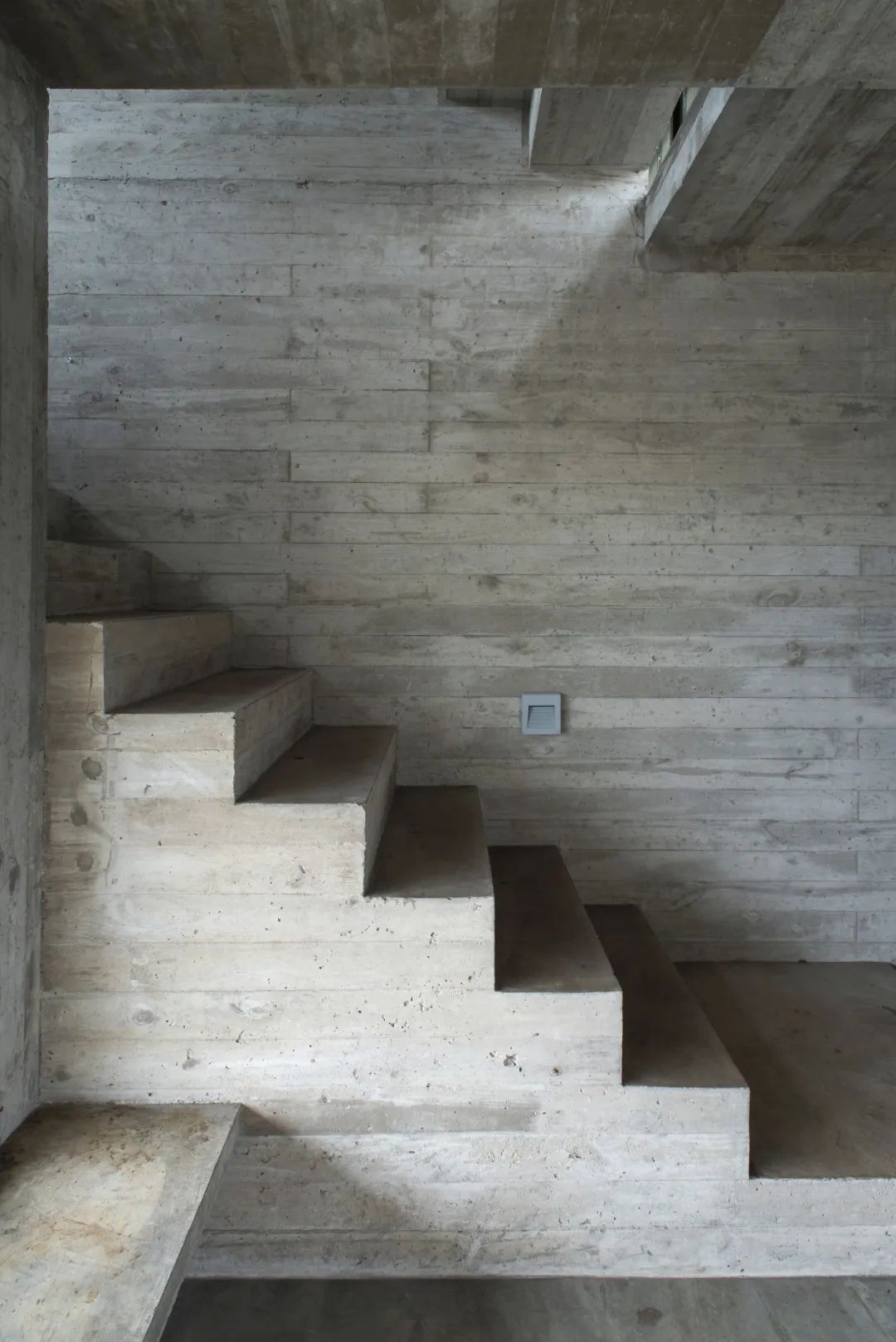 阿根廷自然纯粹清水混凝土住宅设计-119