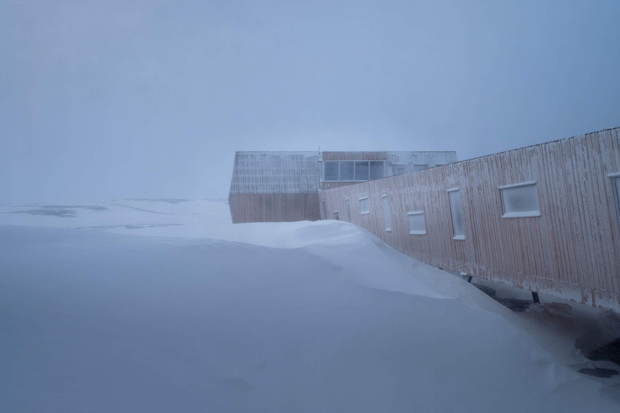 极地科研观测站的现代设计-17