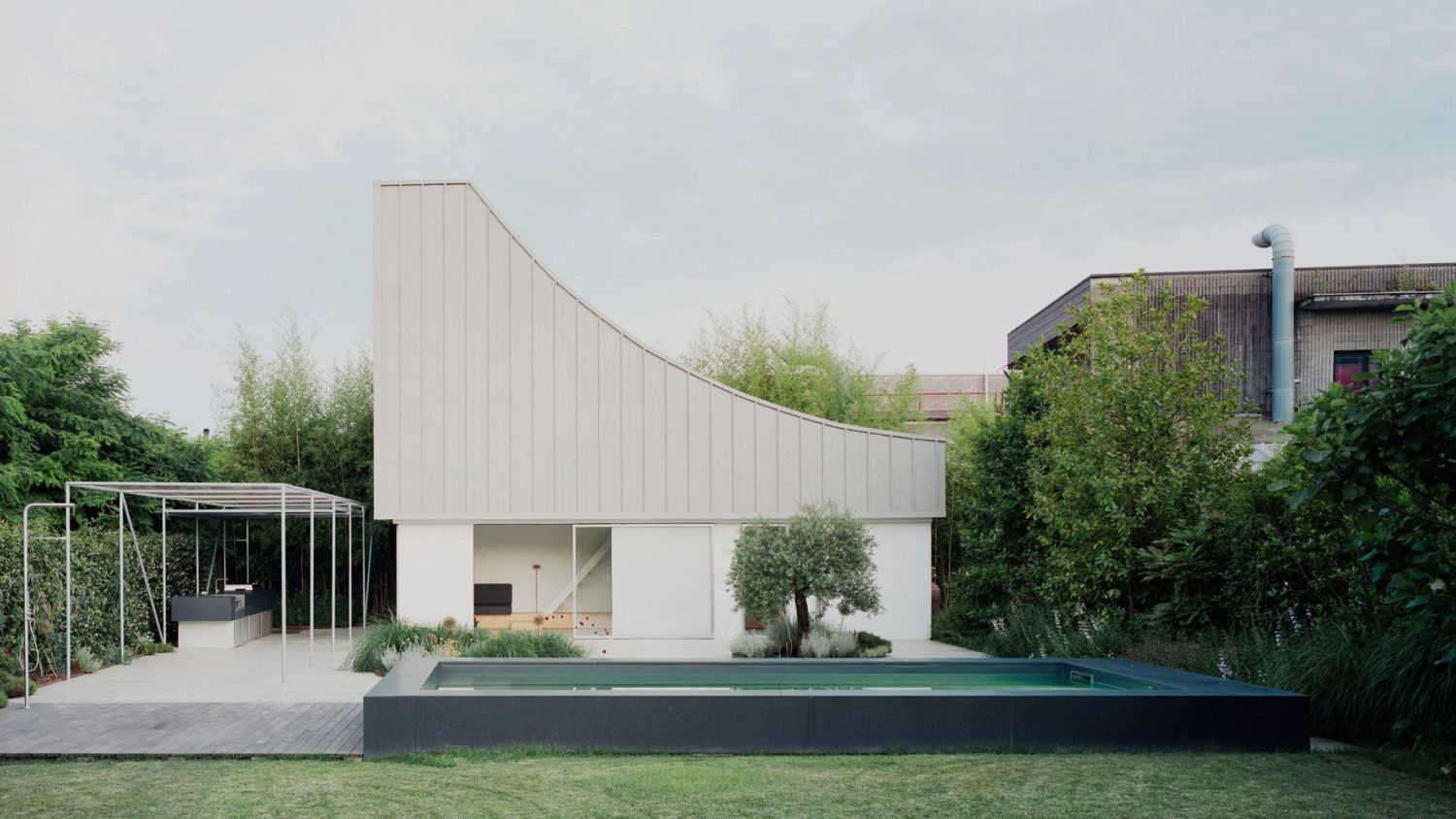 废弃变电站改造为创意空间丨意大利丨Studio Wok-0