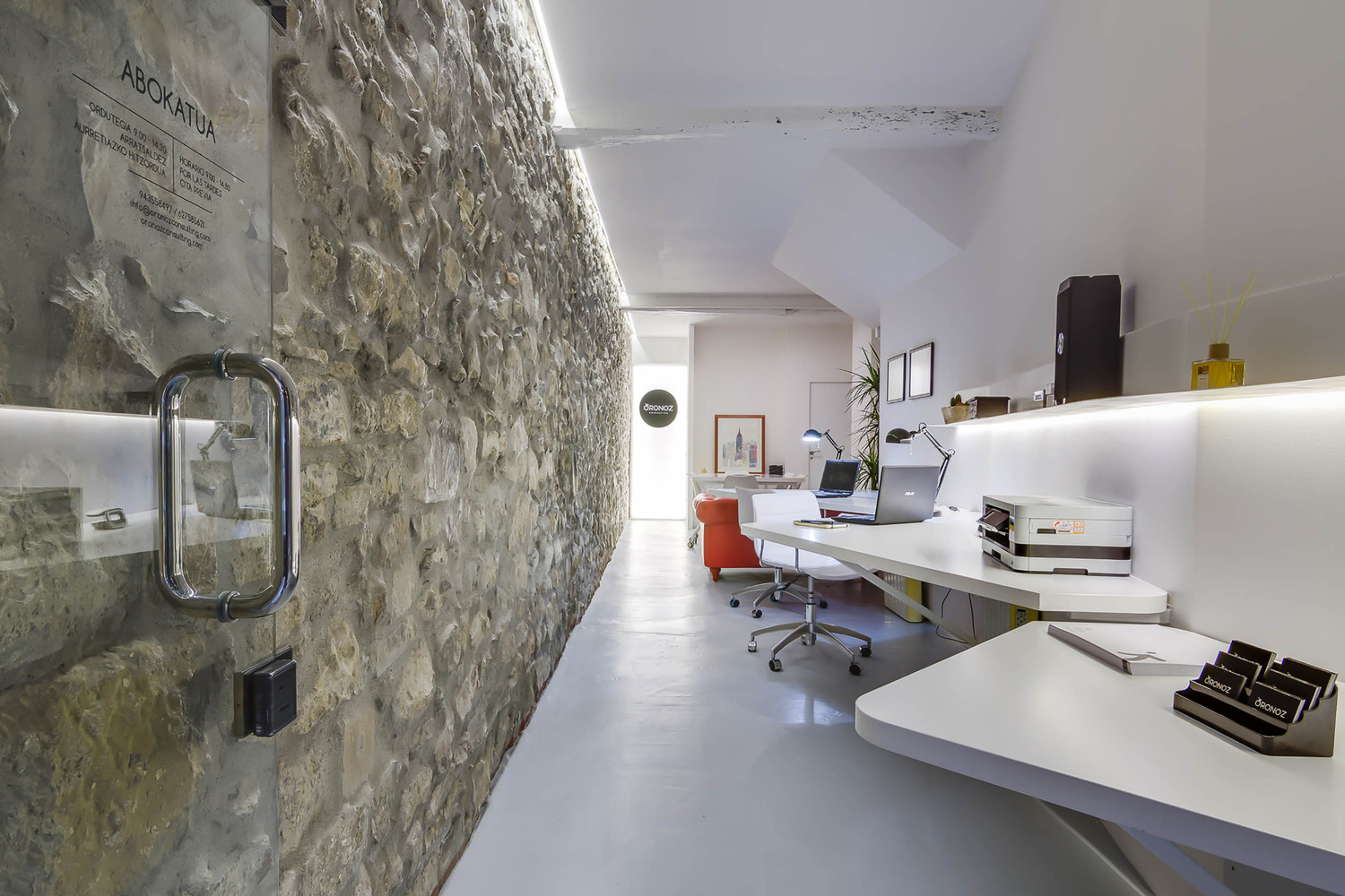 废弃空间的重生 · 历史中心的现代办公设计-36