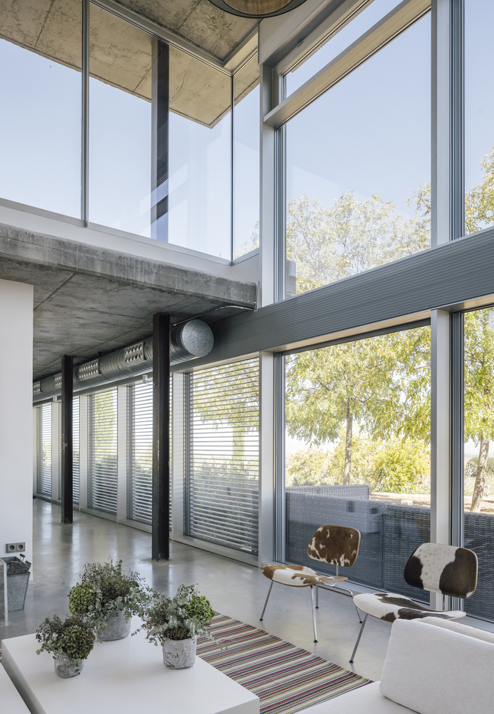 两段式住宅 | 简约建筑与预制模块的完美结合-35