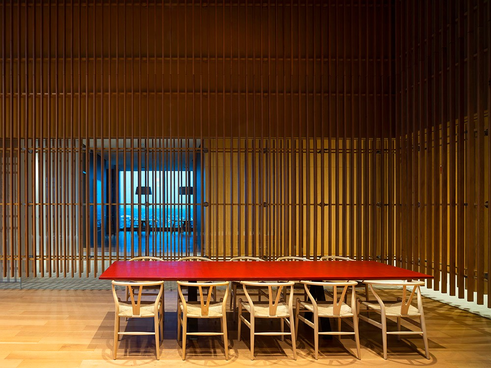 芝加哥摩天楼中的艺术与自然交融-19