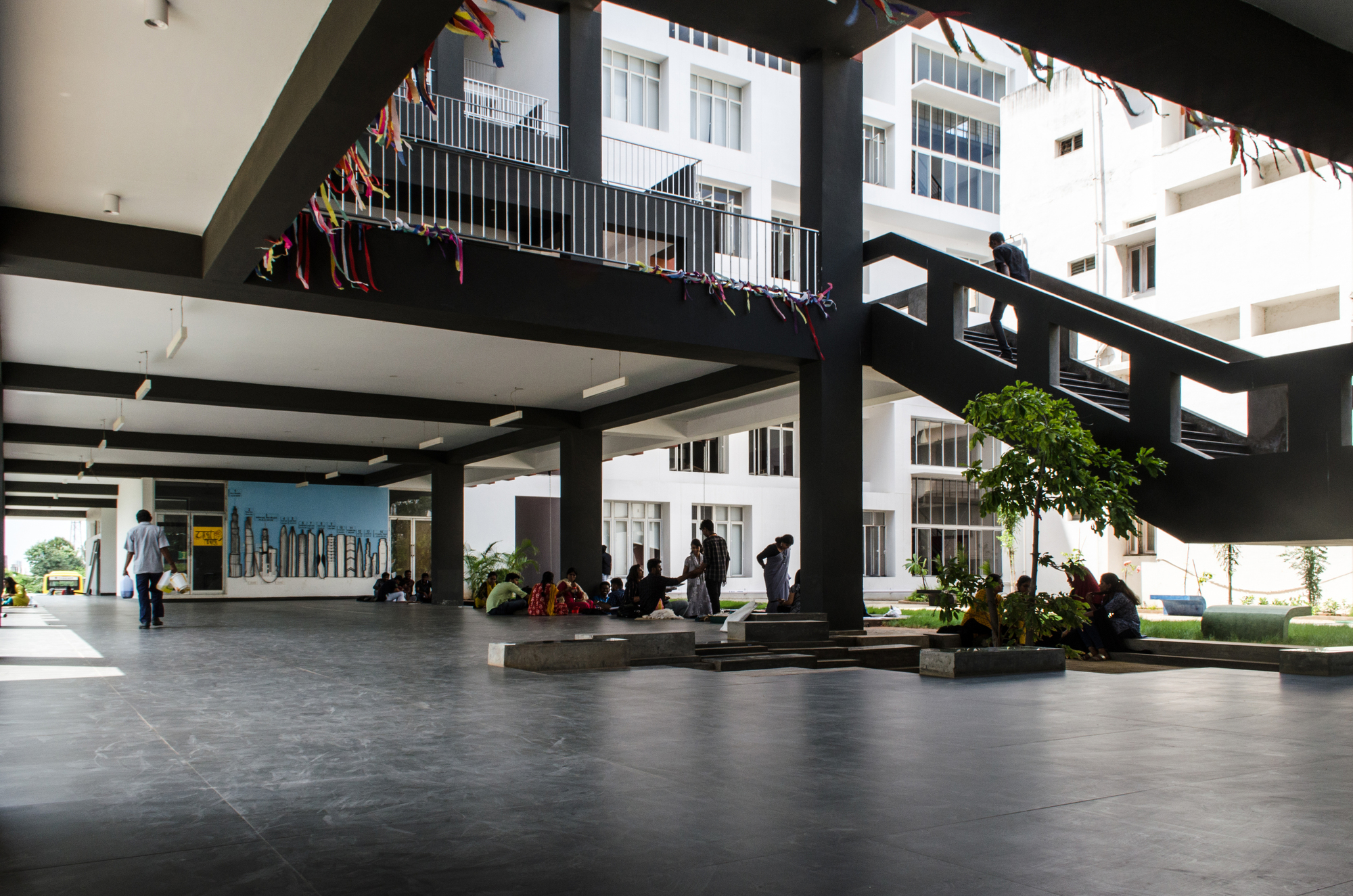 层叠梯田,重塑教育空间——Crescent 建筑学院设计-5