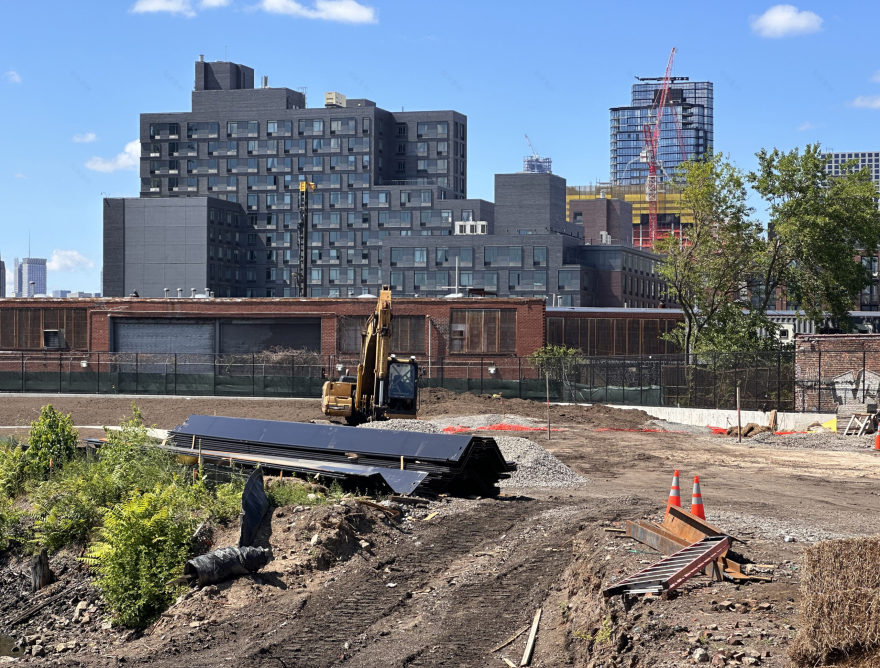 Bushwick Inlet Park Takes Shape Along Waterfront in Williamsburg, Brooklyn - New York YIMBY-4