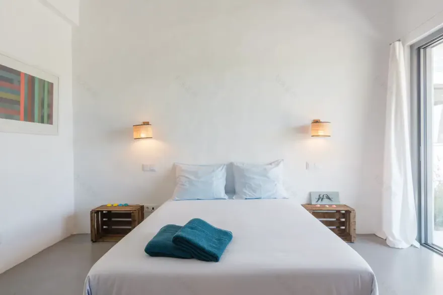 葡萄牙度假别墅 | 色彩斑斓的泳池边天堂-23