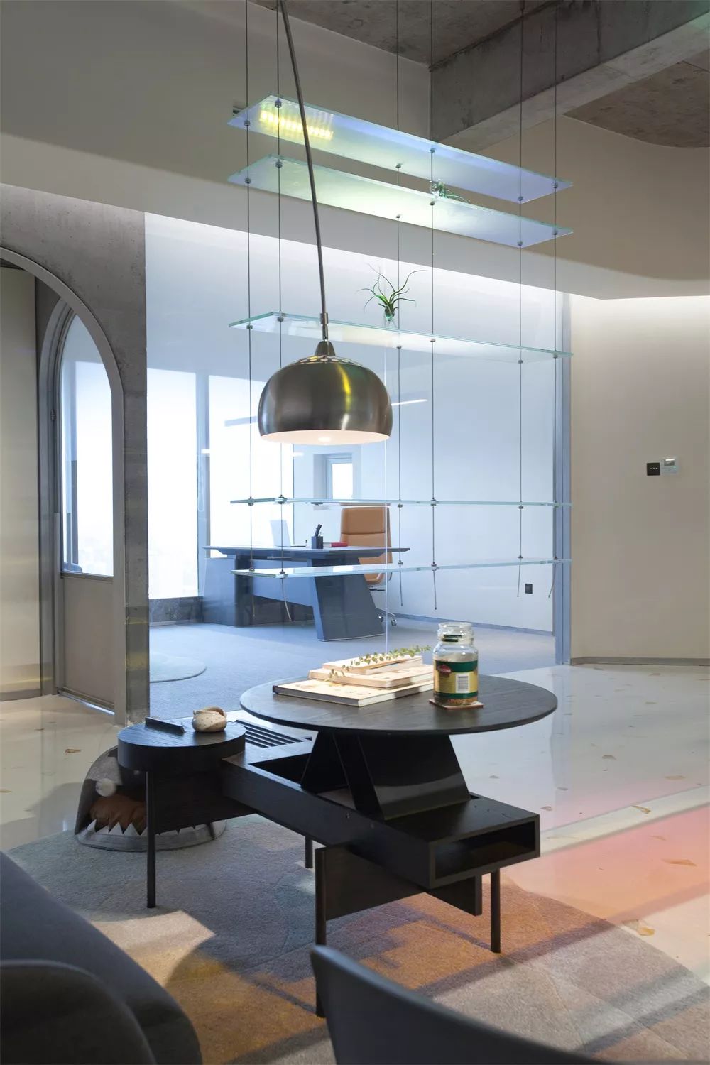 卧野空间设计事务所办公室——自由交流的弧形空间-78