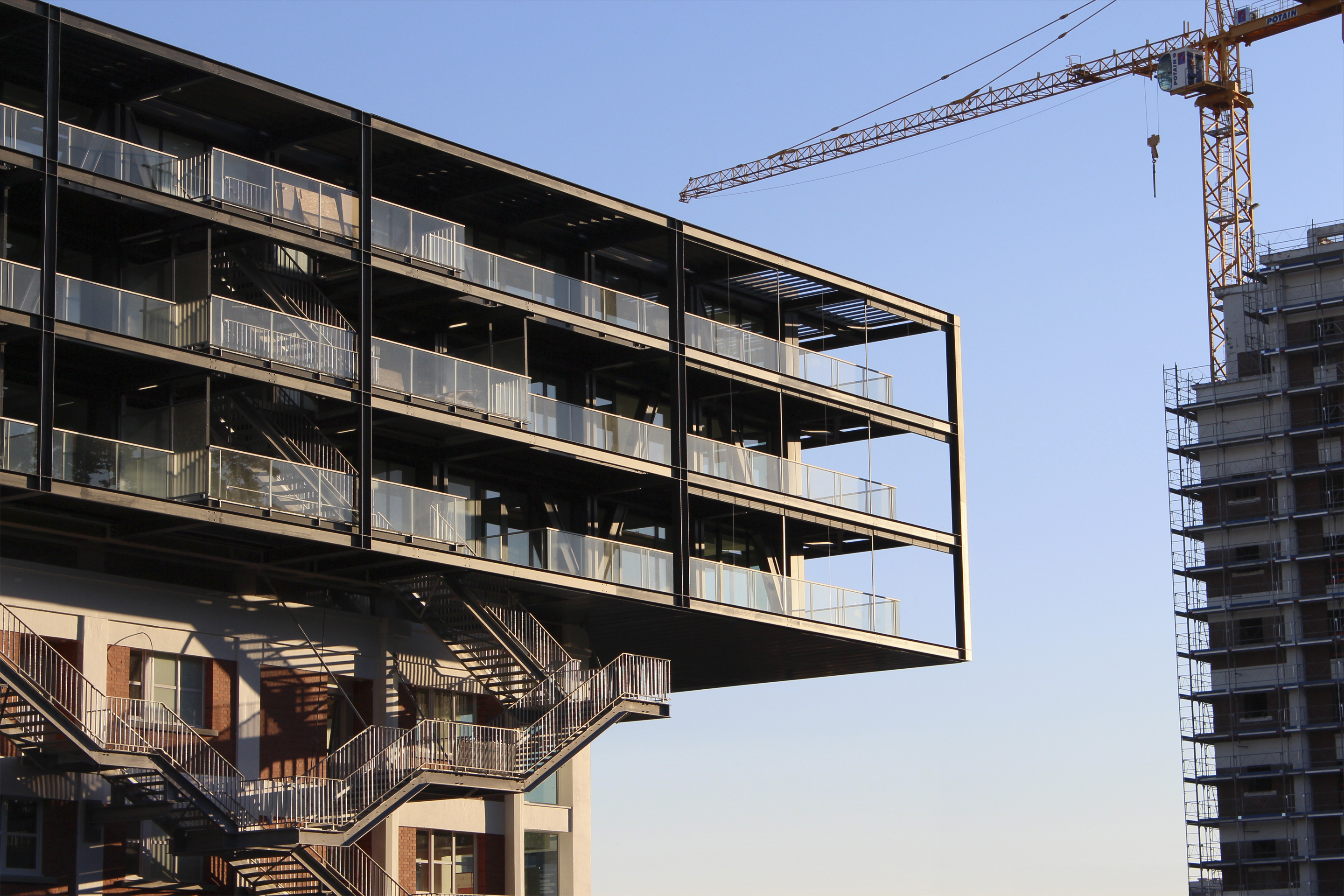 翻新旧厂房的现代奇迹 | Docks Malraux 项目-51