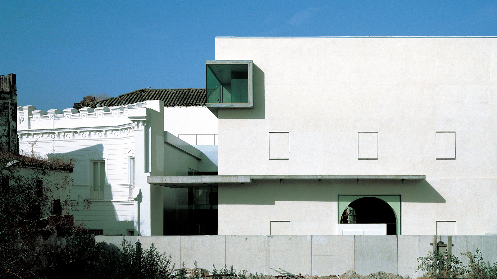 古城 Jerez 的市政厅改造 · 旧修道院新生,历史与现代交融-0