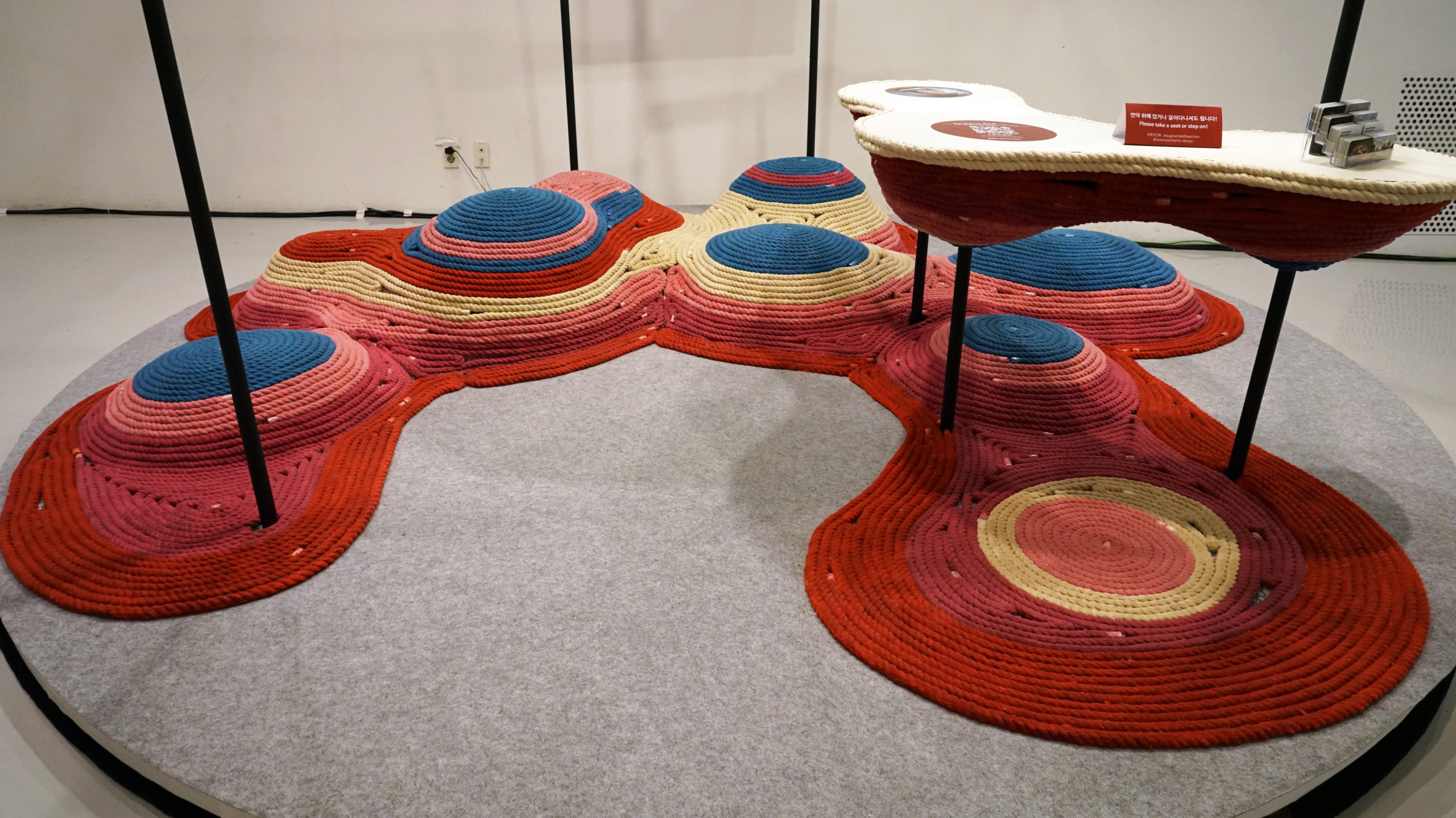 Seoul Biennale 2021 亮点 · 混合人机智能的 AR 设计-10