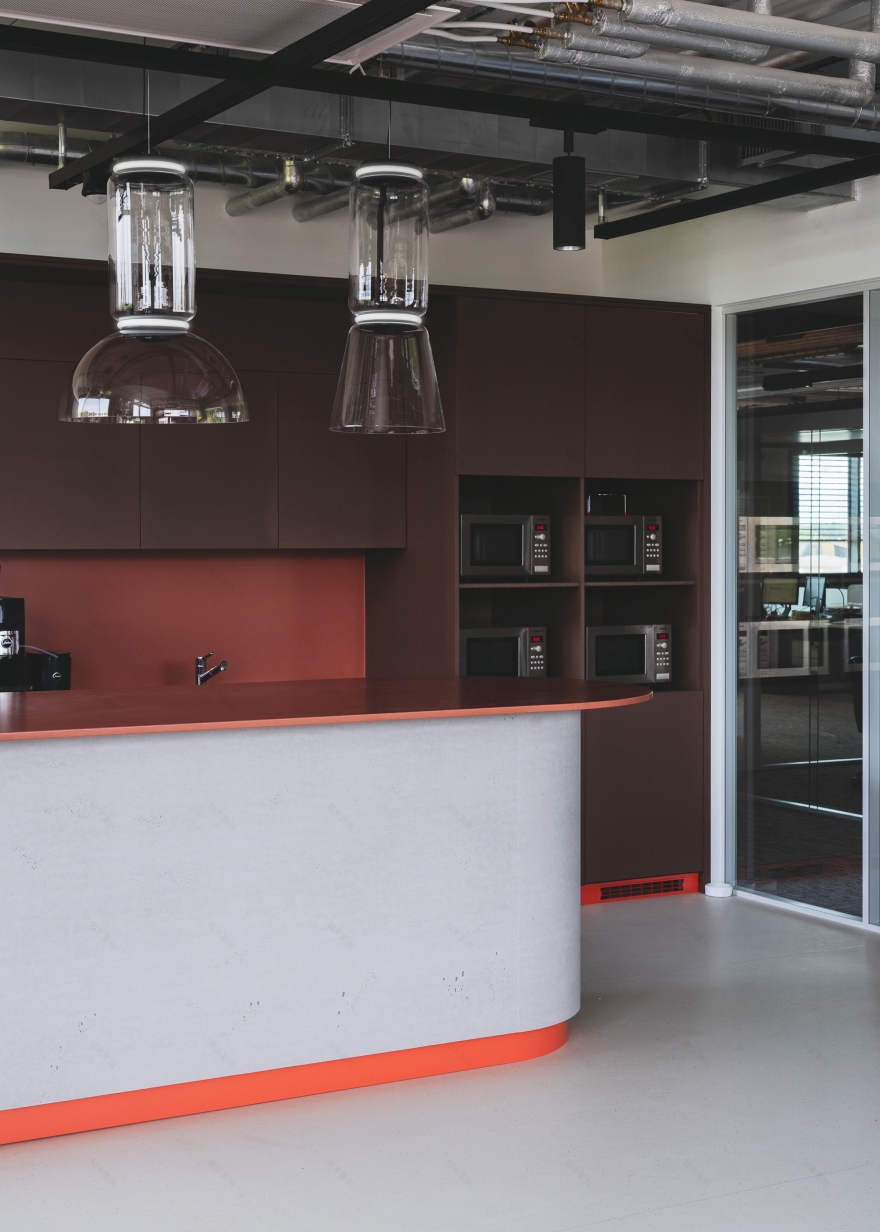 日内瓦 Eri 银行办公室丨瑞士日内瓦丨Bloomint Design-13