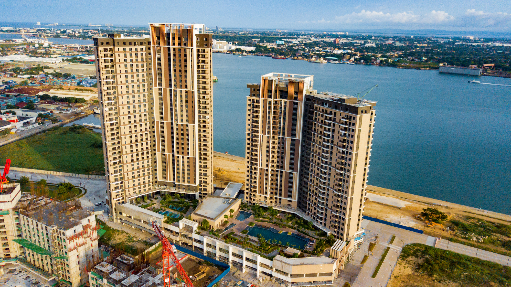 A township rises from the depths of Cebu - Asia Property Awards-0
