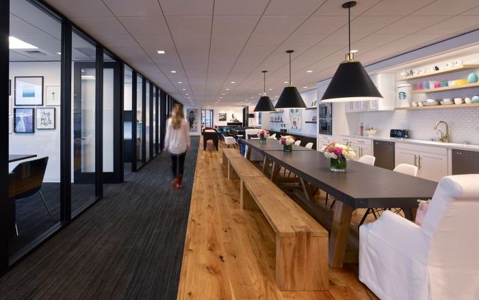 西雅图 Hughes Marino 现代原木办公空间-5