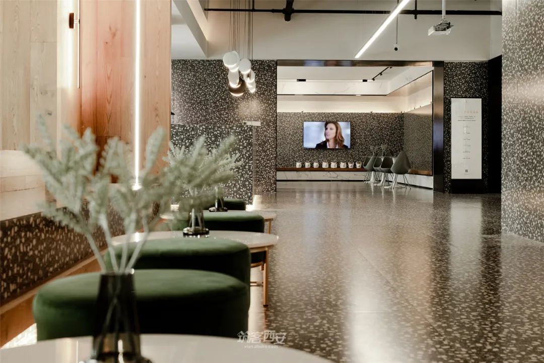 另类售楼部 | 艺术画廊般的空间探索-62