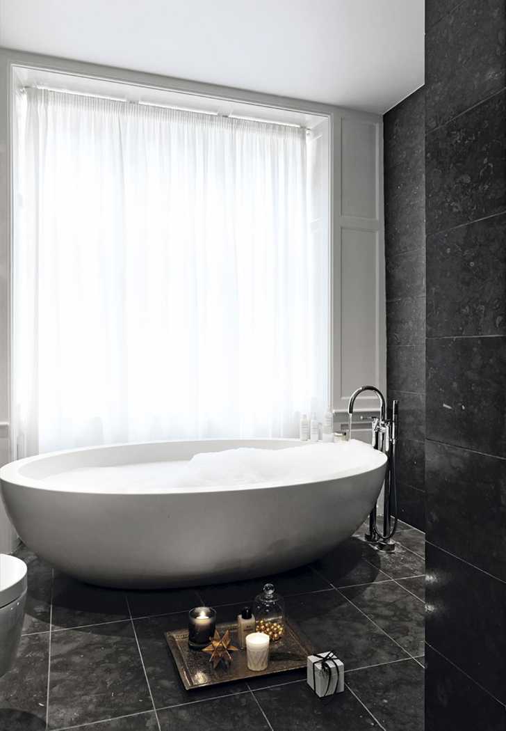 黑色圣诞树助力丹麦哥本哈根公寓独特设计-17