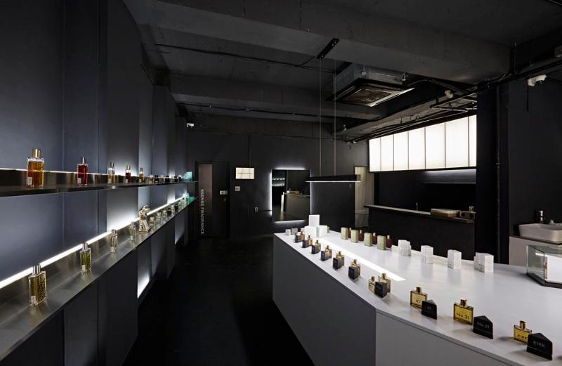 现代简约 30 平香水展示空间设计-4