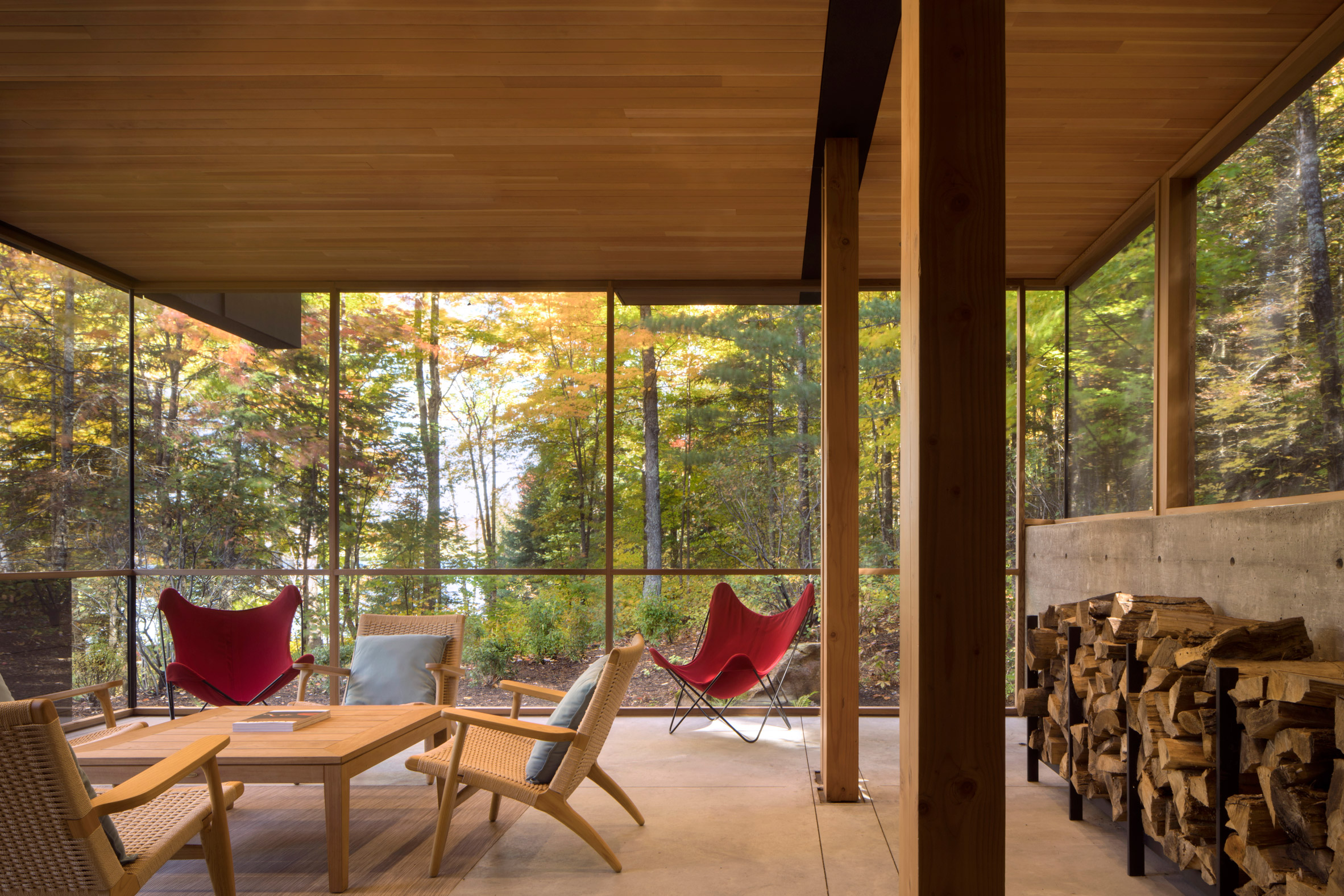 Bohlin Cywinski Jackson creates remote holiday retreat in Ontario forest-2