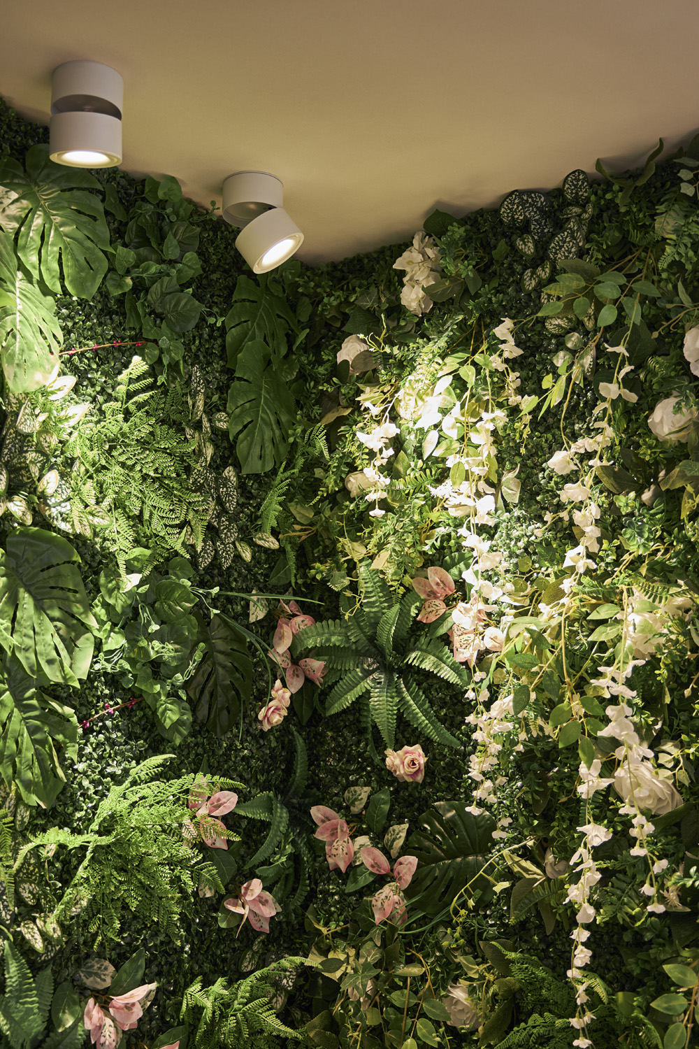 简约设计展现 30 坪健身中心魅力-17