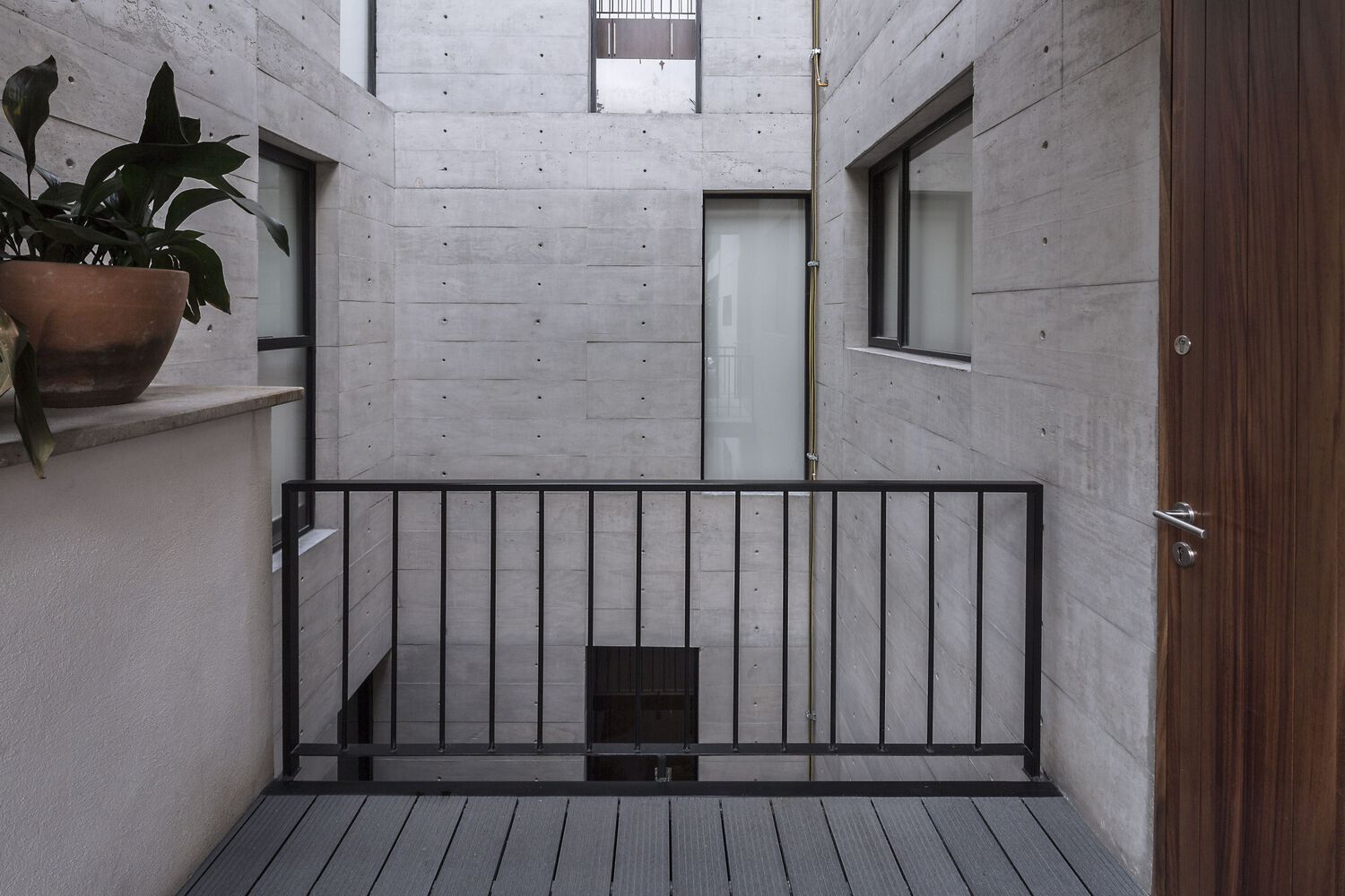 墨西哥莫雷利亚 4 号公寓楼丨Quintanilla Arquitectos-18