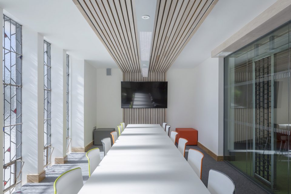 爱尔兰 Athy 图书馆,教堂改建现代空间-41